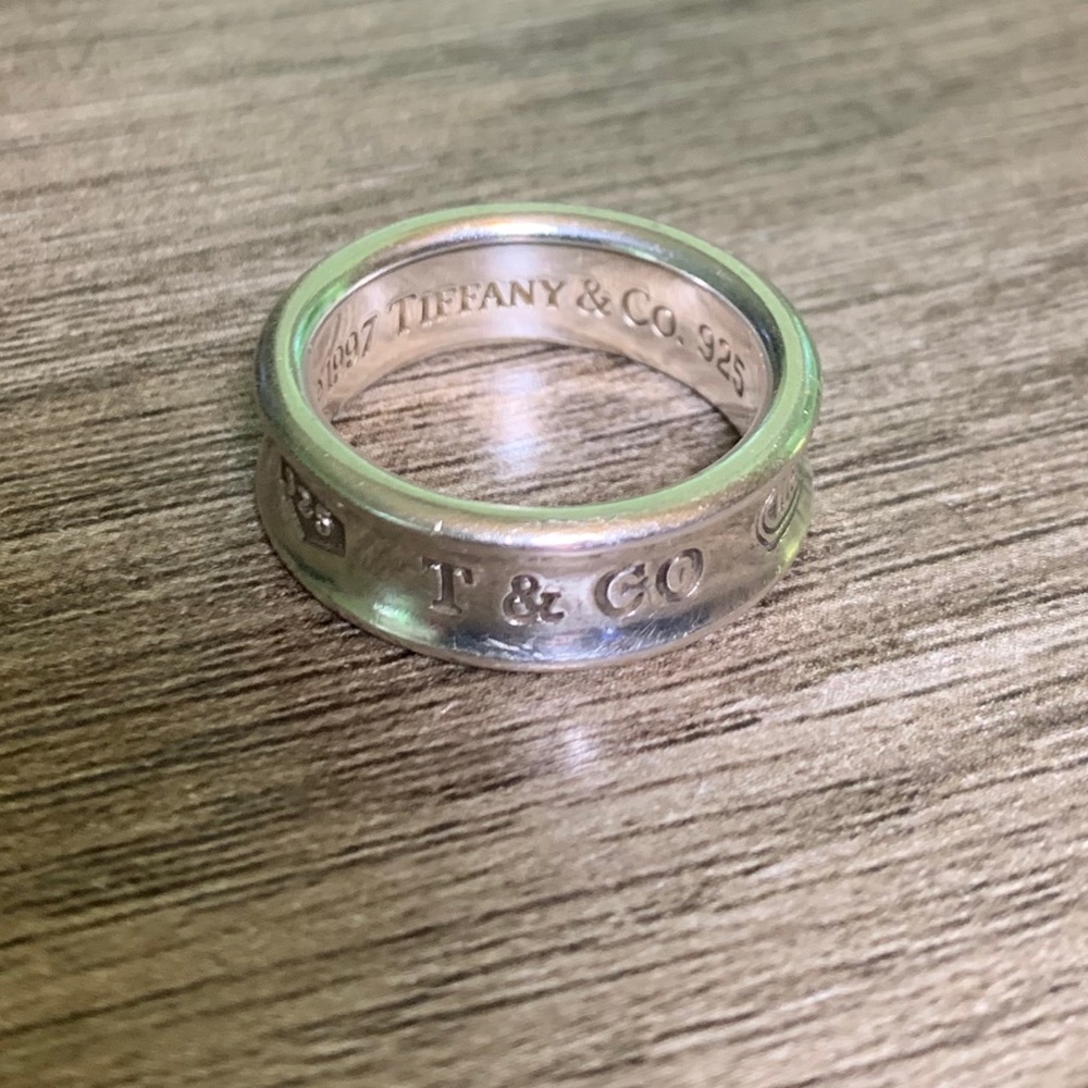 Tiffany & Co 925 sterling silver ring size 7